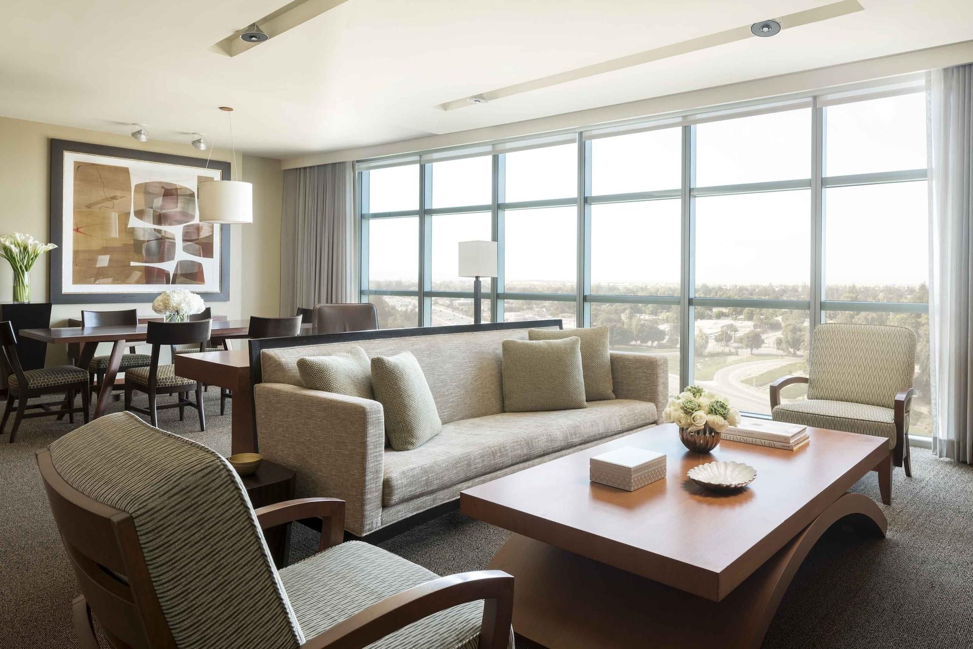 Four Seasons Silicon Valley At Hotel 5*