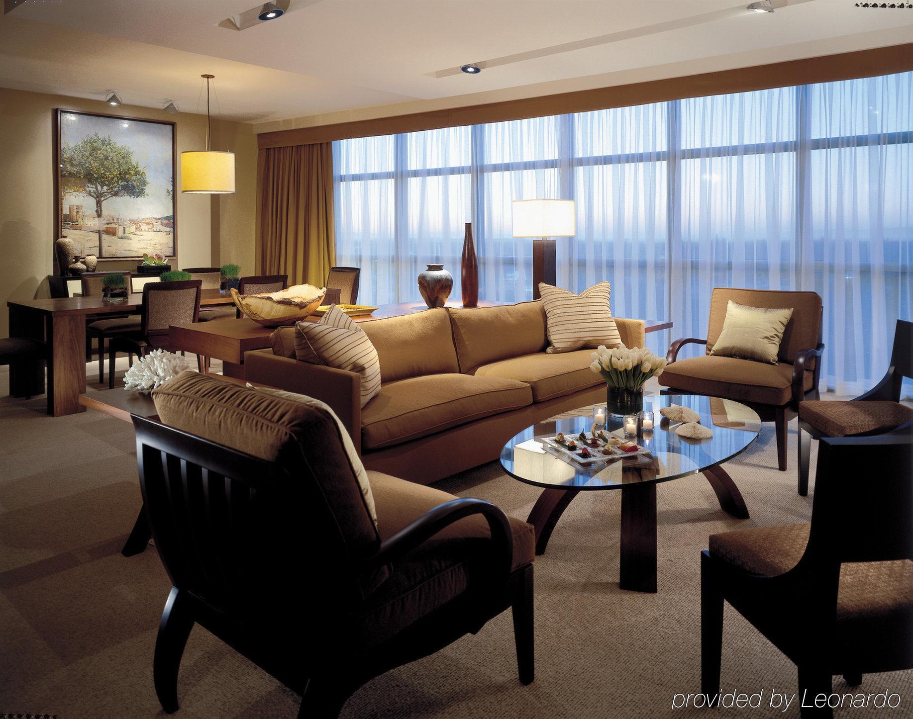 Four Seasons Silicon Valley At Hotel 5*